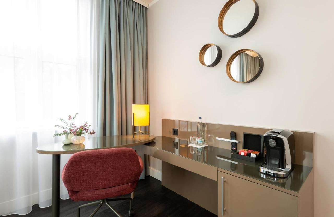 Hotel Leonardo Royal Alexanderplatz 4*